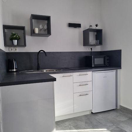 Apartments And Room Vela Senj  Chambre photo