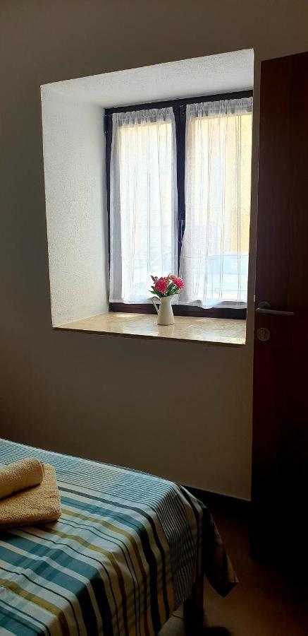 Apartments And Room Vela Senj  Extérieur photo